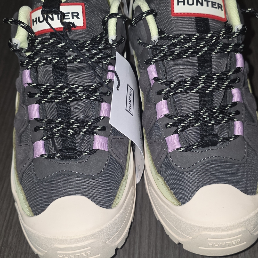 Hunter Nicia  Gray and Cream Green Sneakers